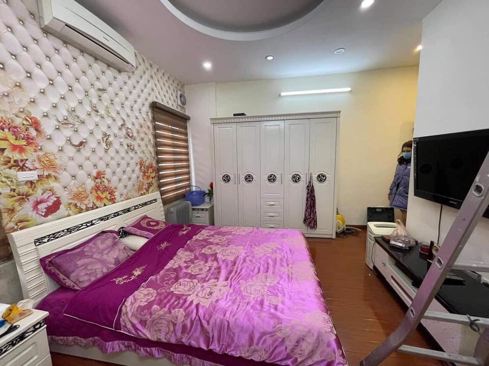 NHÀ ĐẸP TÂY HỒ Ở NGAY- CHỦ TẶNG FULL NỘI THẤT - NGÕ BA GÁC ĐỖ CỬA, QUAY ĐẦU - GIÁ HẤP DẪN.